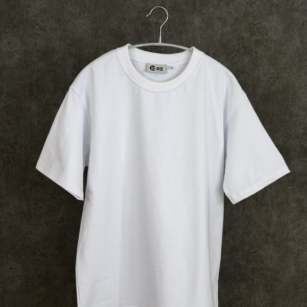 白Tシャツ　着用